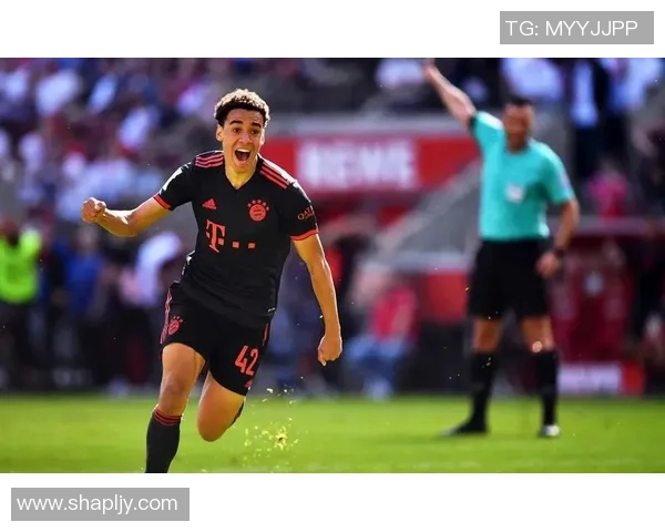 昔日绿茵场上的传奇巨星即将告别足球生涯的感人故事与回忆