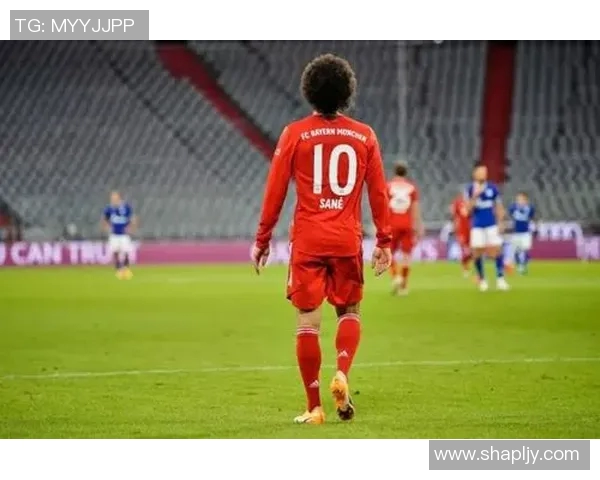 摩羯座足球明星盘点：星座与球场上的传奇故事